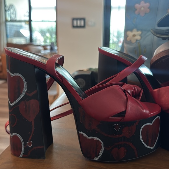 SAINT LAURENT RARE HEART PLATFORM HEELS 39 - Picture 3 of 7